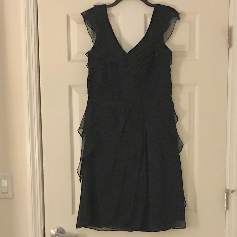 Adrianna Papell Black V‑Neck Ruffle Cocktail Dress